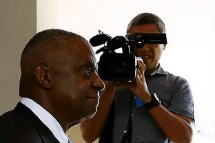 记者：奥纳纳与喀麦隆足协主席埃托奥关系很差，世界杯后无对话